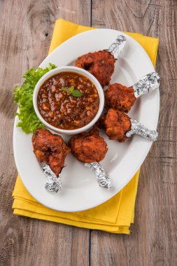 Tavuk lolipop veya tavuk winglet