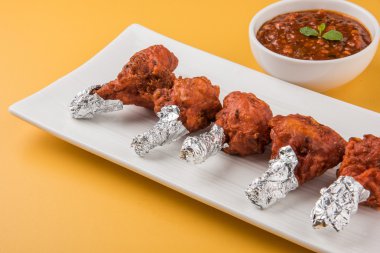 Tavuk lolipop veya tavuk winglet