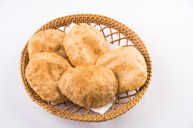 Poori / Puri beyaz izole