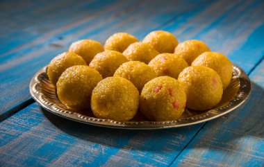 Hint tatlılar bundi laddu veya motichur laddu veya motichoor laddu, seçici odak