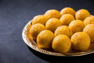 Hint tatlılar bundi laddu veya motichur laddu veya motichoor laddu, seçici odak