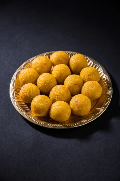 Hint tatlılar bundi laddu veya motichur laddu veya motichoor laddu, seçici odak