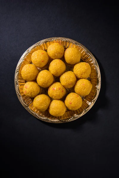 Hint tatlılar bundi laddu veya motichur laddu veya motichoor laddu, seçici odak