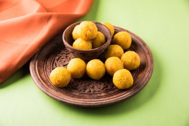 Hint tatlılar bundi laddu veya motichur laddu veya motichoor laddu, seçici odak