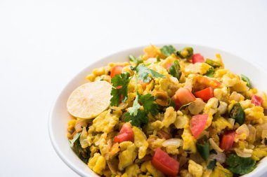 Baharatlı yumurta veya yumurta bhurji veya anda bhurji