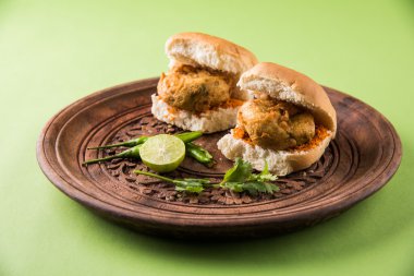 Vada Pav veya Vada Paav ünlü bir Hint sokak gıda olduğunu