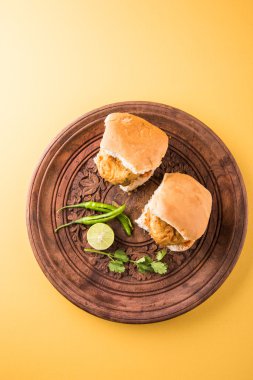 Vada Pav veya Vada Paav ünlü bir Hint sokak gıda olduğunu