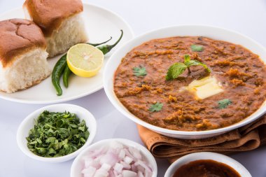 Pav Bhaji veya paav bhaji, ekmek, soğan ve tereyağı, Hint yemekleri, Mumbai gıda Hint baharatlı fast food