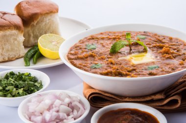 Pav Bhaji veya paav bhaji, ekmek, soğan ve tereyağı, Hint yemekleri, Mumbai gıda Hint baharatlı fast food