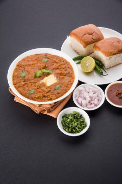 Pav Bhaji veya paav bhaji, ekmek, soğan ve tereyağı, Hint yemekleri, Mumbai gıda Hint baharatlı fast food