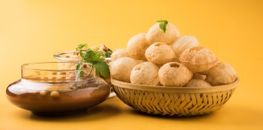 Pani Puri ya da panipuri, Golgappe ya da gol gappe, sohbet madde, Hindistan
