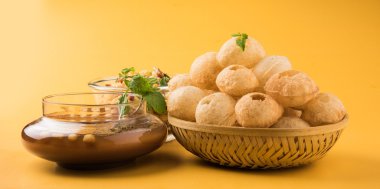 Pani Puri ya da panipuri, Golgappe ya da gol gappe, sohbet madde, Hindistan