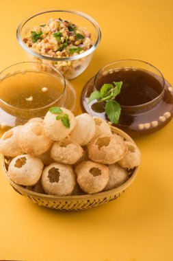 Pani Puri ya da panipuri, Golgappe ya da gol gappe, sohbet madde, Hindistan