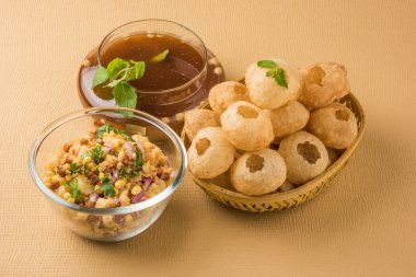 Pani Puri ya da panipuri, Golgappe ya da gol gappe, sohbet madde, Hindistan