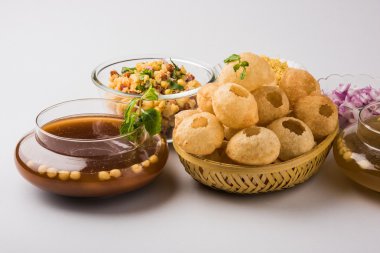 Pani Puri ya da panipuri, Golgappe ya da gol gappe, sohbet madde, Hindistan