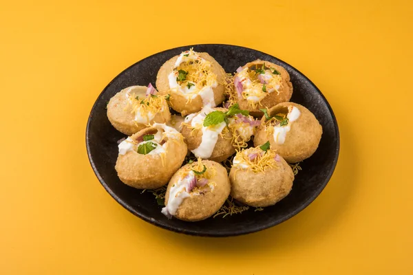 高普里很辣的旁遮普印度开胃菜 — 图库照片