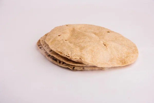 Čapátí nebo Fulka nebo phulka nebo indický chléb — Stock fotografie