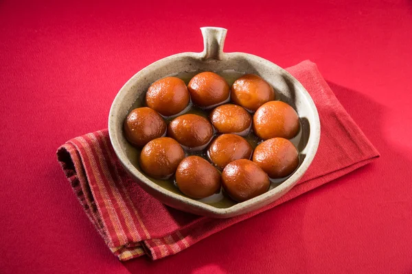 Gulab Jamun o Gulabjam o Gulab Jam, popular postre indio — Foto de Stock