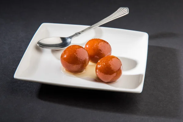 Gulab Jamun o Gulabjam o Gulab Jam, popular postre indio —  Fotos de Stock