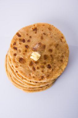 Puran poli önemli tatlı holi festival Hindistan, Hint tatlı, puran roti, genellikle saf ghee ile servis Hint tatlı ekmek menüsüdür