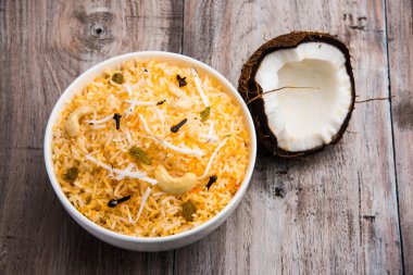 Hindistan cevizi tatlı pirinç, marathi, favori Hint tatlı, konkan gıda narali bhat tatlı Hindistan cevizi pirinç olarak da bilinir