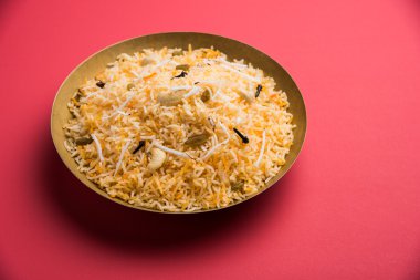 Hindistan cevizi tatlı pirinç, marathi, favori Hint tatlı, konkan gıda narali bhat tatlı Hindistan cevizi pirinç olarak da bilinir