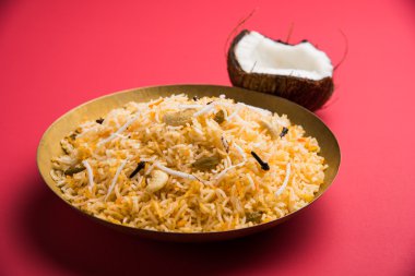 Hindistan cevizi tatlı pirinç, marathi, favori Hint tatlı, konkan gıda narali bhat tatlı Hindistan cevizi pirinç olarak da bilinir