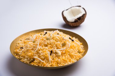 Hindistan cevizi tatlı pirinç, marathi, favori Hint tatlı, konkan gıda narali bhat tatlı Hindistan cevizi pirinç olarak da bilinir