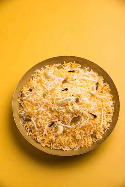 Hindistan cevizi tatlı pirinç, marathi, favori Hint tatlı, konkan gıda narali bhat tatlı Hindistan cevizi pirinç olarak da bilinir