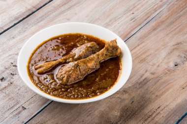 Bir kase tavuk köri / Malezya tavuk köri / Hint tavuk köri / Pakistan tavuk köri / asya tavuk köri / tavuk masala, kırmızı tavuk köri, baharatlı tavuk hazırlama