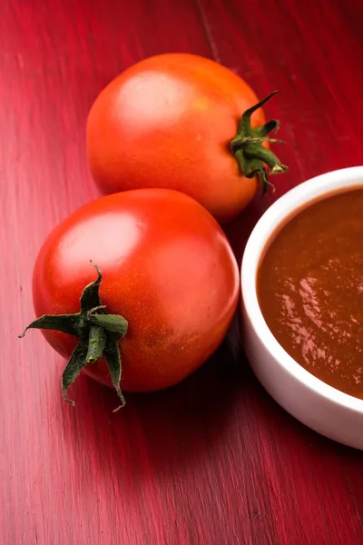 Farm fresh tomato and puree, tomato with sauce, red tomato and paste — Stock Photo, Image