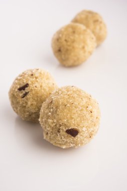 hint tatlı hindistan cevizi laddu veya nariyal laddoo, seçici odak