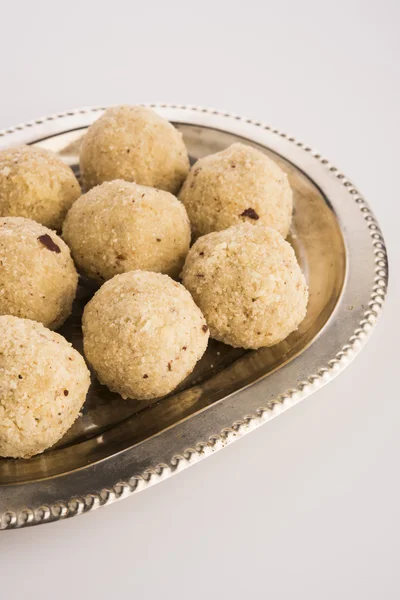 Many coconut sweet laddu or nariyal laddoo in hindi , closeup — Stock Photo, Image