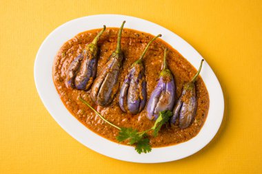 yumurta bitki si, brinjal köri, brinjal masala da baigan masala veya Baingan masala Hindistan'da, baharatlı ve lezzetli yemek chapati, ana yemek ile servis olarak bilinen