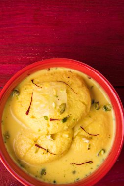 geleneksel Hint Rasmalai veya Ras Malai, Hint tatlı rasmalai veya ras malai, ünlü Bengalli tatlı