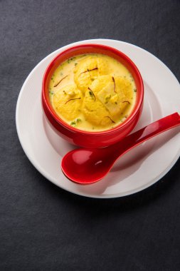 geleneksel Hint Rasmalai veya Ras Malai, Hint tatlı rasmalai veya ras malai, ünlü Bengalli tatlı