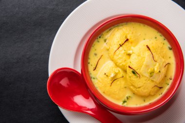 geleneksel Hint Rasmalai veya Ras Malai, Hint tatlı rasmalai veya ras malai, ünlü Bengalli tatlı