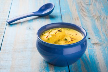 geleneksel Hint Rasmalai veya Ras Malai, Hint tatlı rasmalai veya ras malai, ünlü Bengalli tatlı