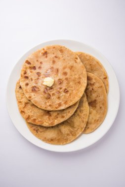 Puran poli önemli tatlı holi festival Hindistan, Hint tatlı, puran roti, genellikle saf ghee ile servis Hint tatlı ekmek menüsüdür