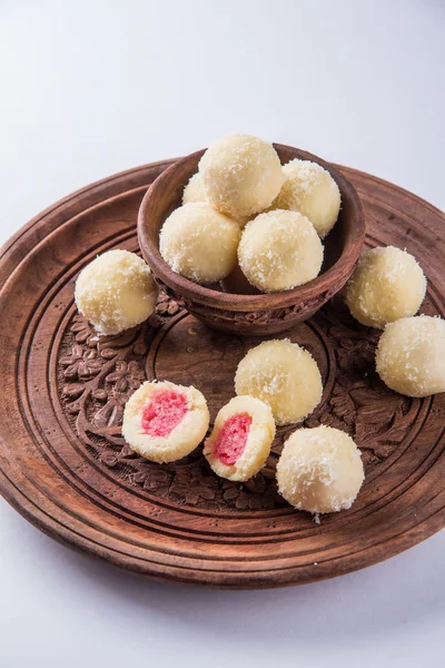 Kheer kadam oder khir kadam ist ein Bengalisüß — Stockfoto