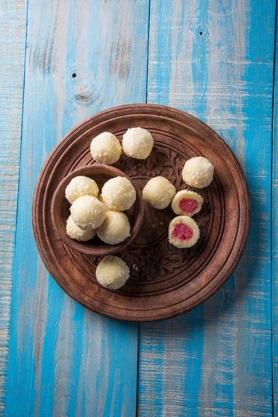 Kheer kadam oder khir kadam ist ein Bengalisüß — Stockfoto