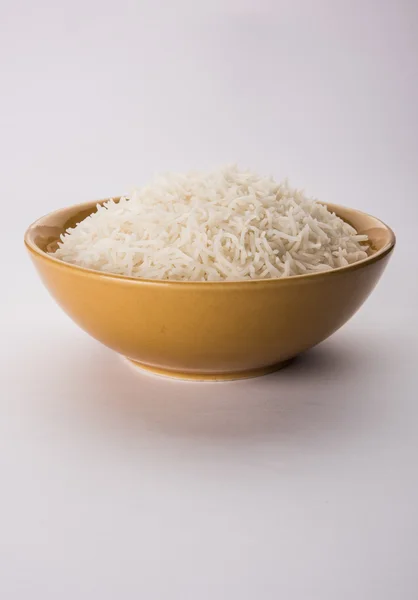 Ινδός basmati ρύζι, πακιστανικού ρυζιού basmati, ασιατικές basmati ρύζι, μαγειρεμένο ρύζι μπασμάτι, μαγειρεμένα λευκό ρύζι, μαγειρεμένο ρύζι σκέτο σε μπολ — Φωτογραφία Αρχείου