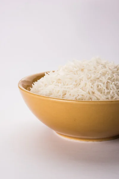 Arroz basmati indio, arroz basmati pakistaní, arroz basmati asiático, arroz basmati cocido, arroz blanco cocido, arroz llano cocido en un tazón —  Fotos de Stock