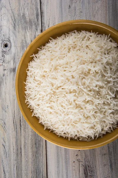 Indiai basmati rizs, a pakisztáni basmati rizs, ázsiai basmati rizs, főtt basmati rizs, fehér rizs, főtt sima rizst tálba főtt — Stock Fotó