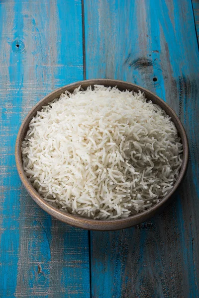 Ryż basmati z Indii, pakistańskiego ryżu basmati, ryż basmati Azjatki, gotowanego ryżu basmati, ryż biały, ugotowany ryż w misce gotowane — Zdjęcie stockowe