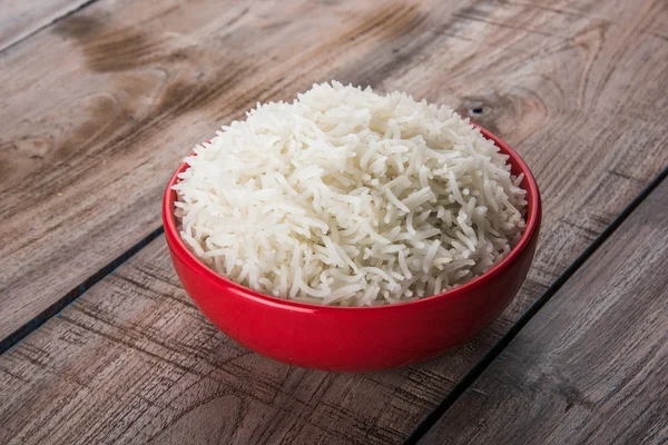 Indický basmati rýže, pákistánské rýže basmati, asijské basmati rýže, vařená rýže basmati, vařené bílé rýže, vařená holý rýži v misce — Stock fotografie