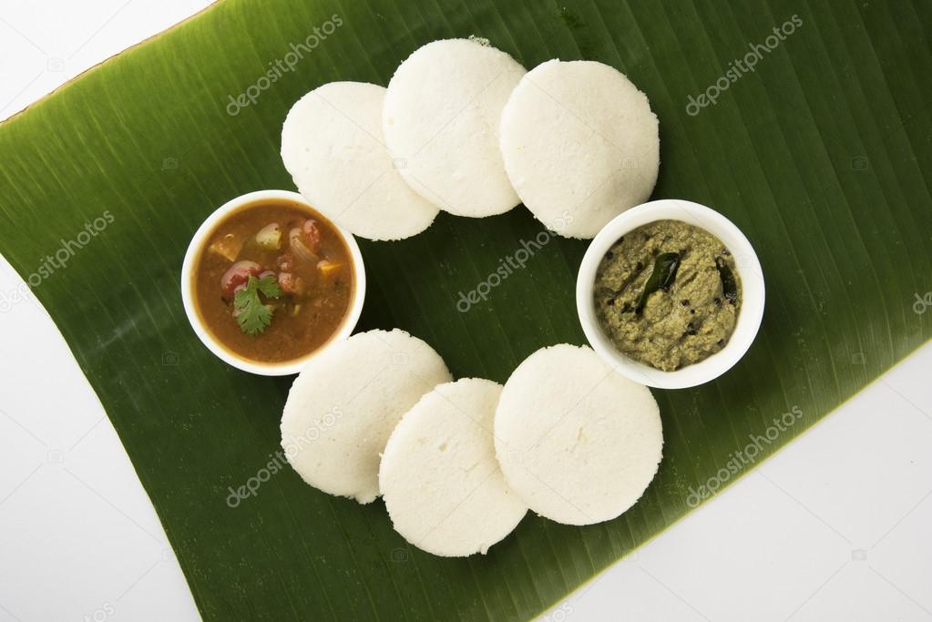 Idly with sambar Iddli is a traditional breakfast of South Indian