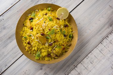 poha veya aalu poha pohe dövülmüş pirinç yapılmış ya da pirinç, favori Hint aperatif basık