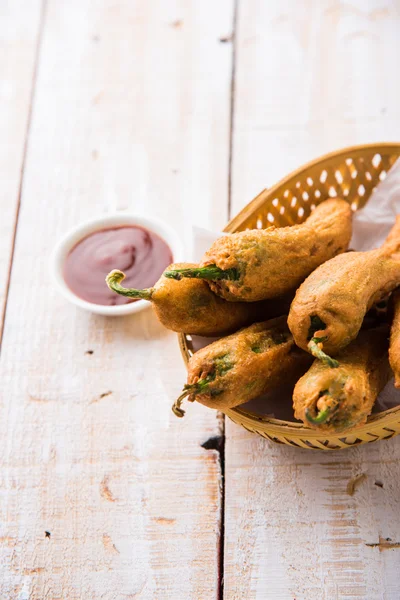 Mirchi bhaji or chilli pakora or chilli pakore or mirch pakoda — Stock Photo, Image