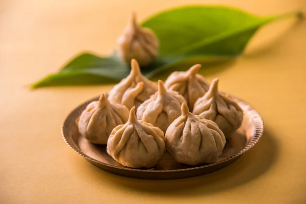 Indiaas zoet eten genaamd Modak, favoriet van Lord Ganesha — Stockfoto
